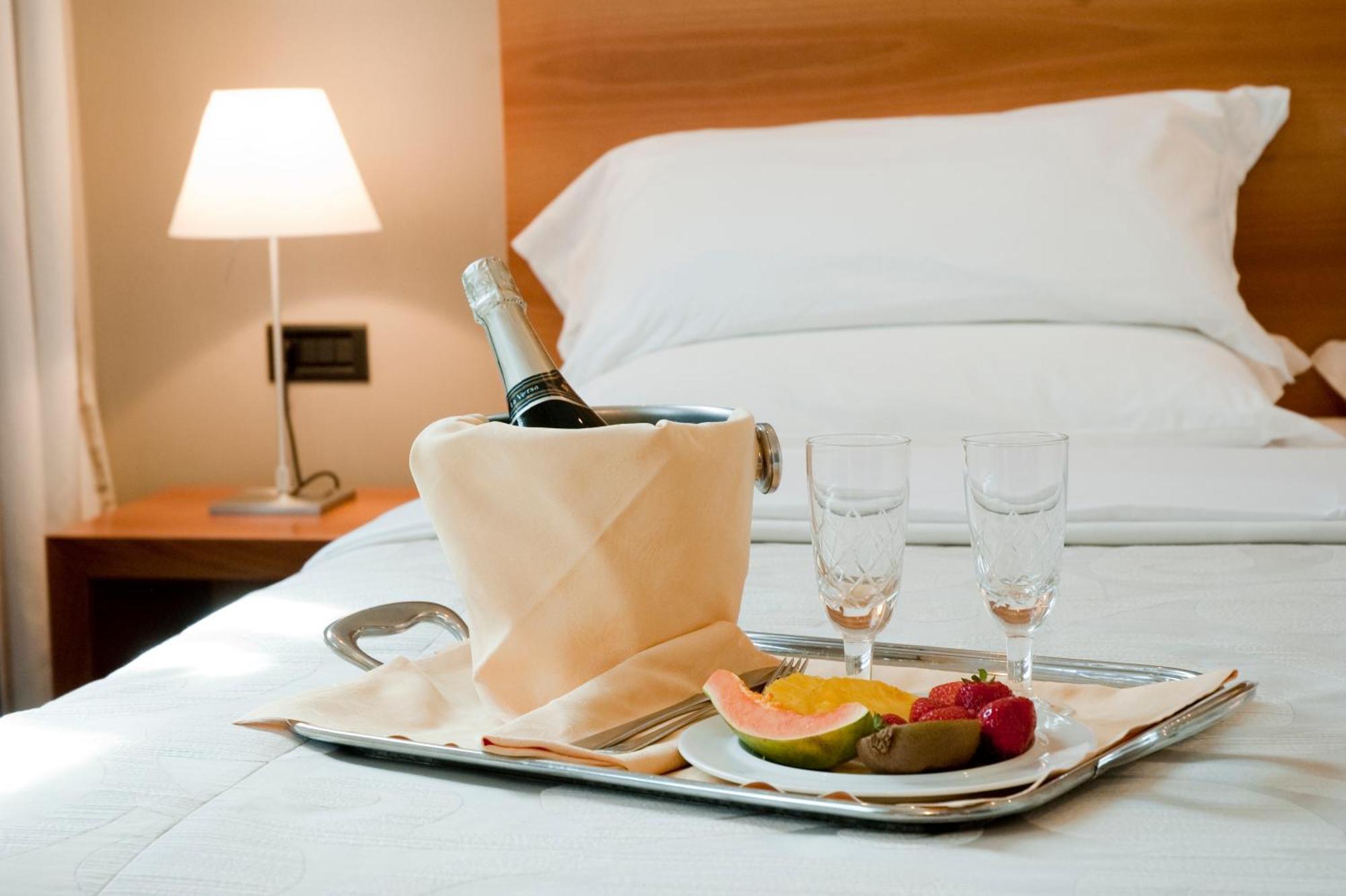 Hotel Royal Falcone Monza Esterno foto