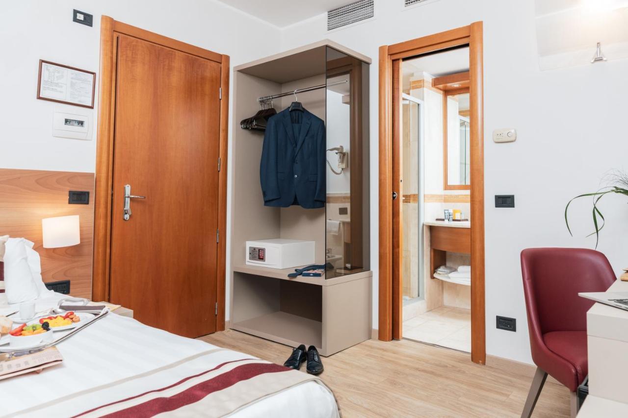 Hotel Royal Falcone Monza Esterno foto